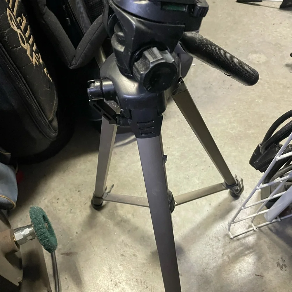 Camera tripod with extendable legs ,